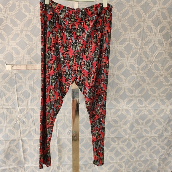 NWOT LuLaRoe Tall and Curvy Leggings. Nutcracker Print Sz TC2 - Picture 5 of 5